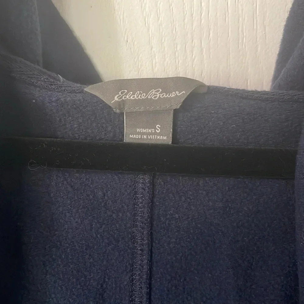 đ°Eddie Bauer navy sweater cardigan with pockets and hood oversized size small - Picture 3 of 8